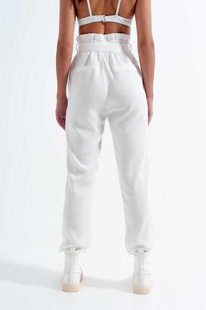 Pantalones finos con lazada en la cintura en blanco