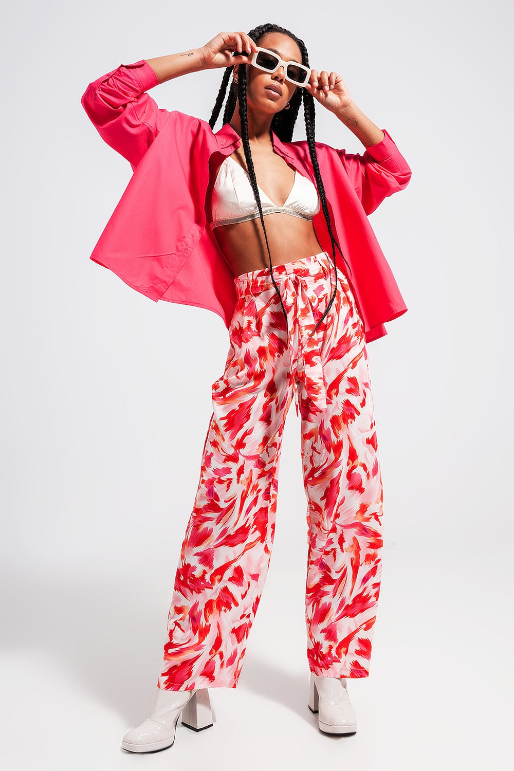 Pantalones fuchsia de pernera ancha con cinturón