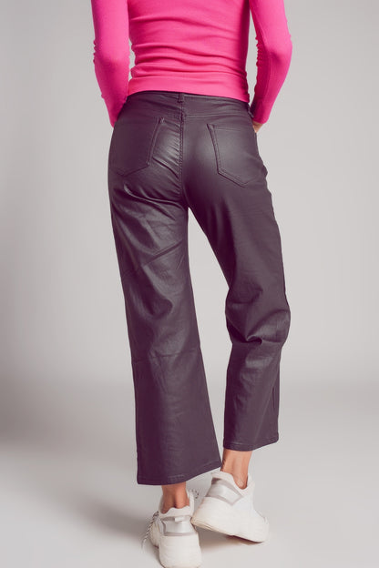 Pantalones grises  de pernera ancha de cuero sintético