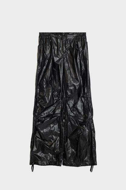 Q2 Pantalones metálicos oversized negros de paracaídas