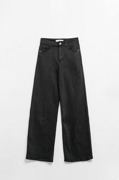 Q2 Pantalones negros de cintura alta y pernera ancha