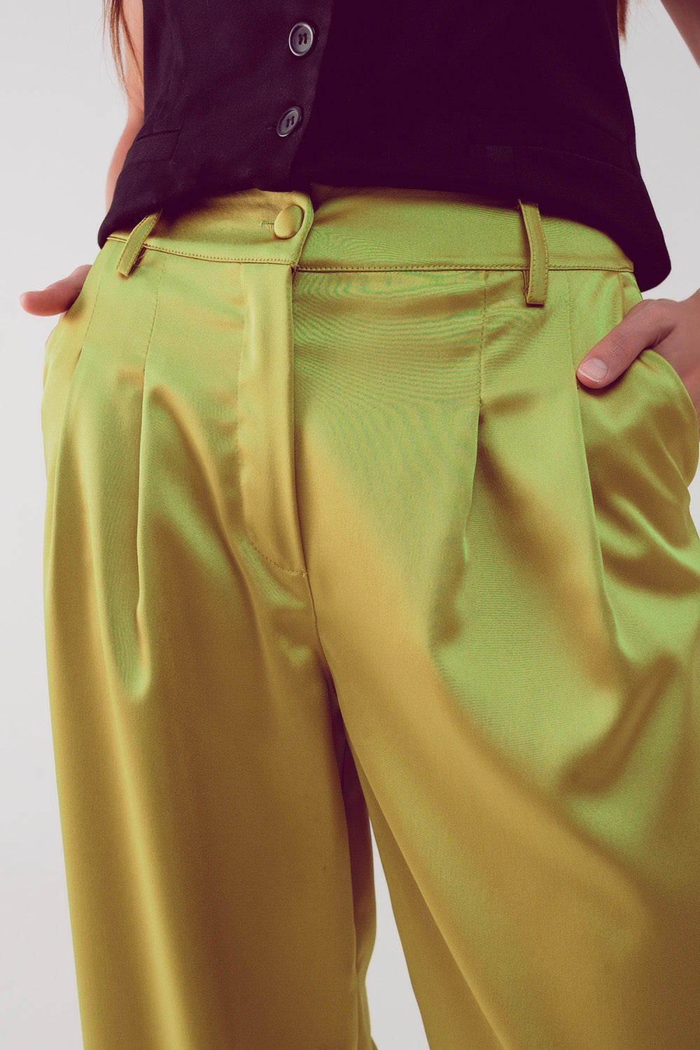 Pantalones palazzo con pinzas en lima