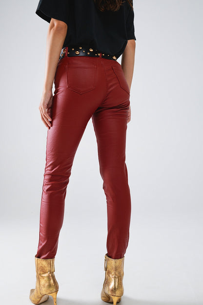 Pantalones super skinny de piel sintética burdeos