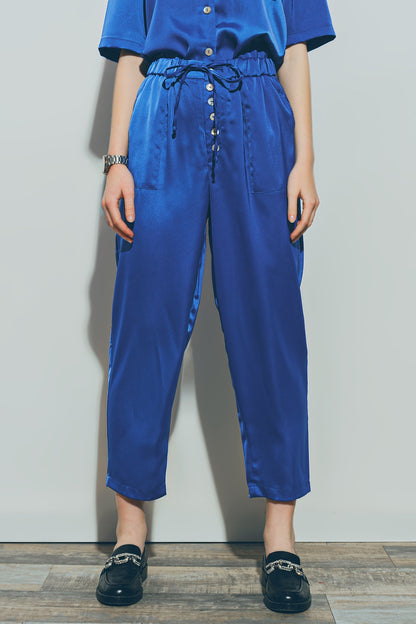 Q2 Pantalones tobilleros de Satén en Azul