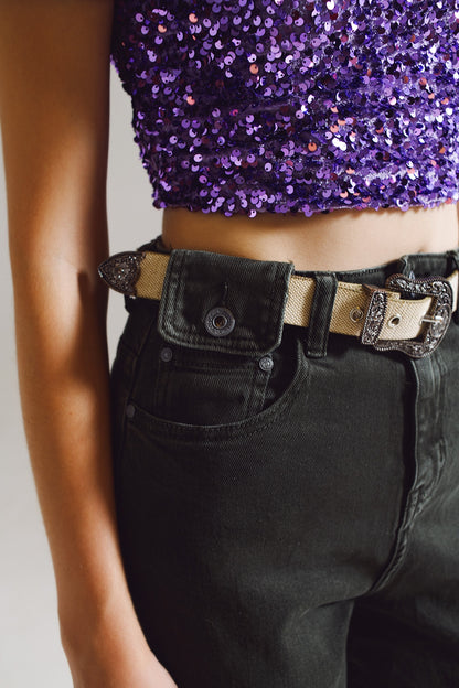 Pantalones verdes caqui y holgados con detalle de bolsillo en la cintura