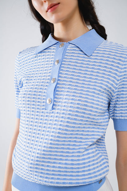 Polo De Manga Corta Azul Con Rayas Blancas