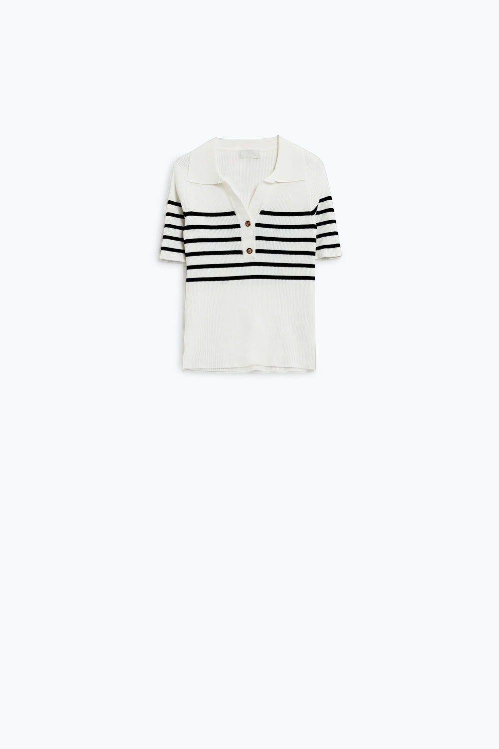Polo de rayas con detalle de botones en blanco
