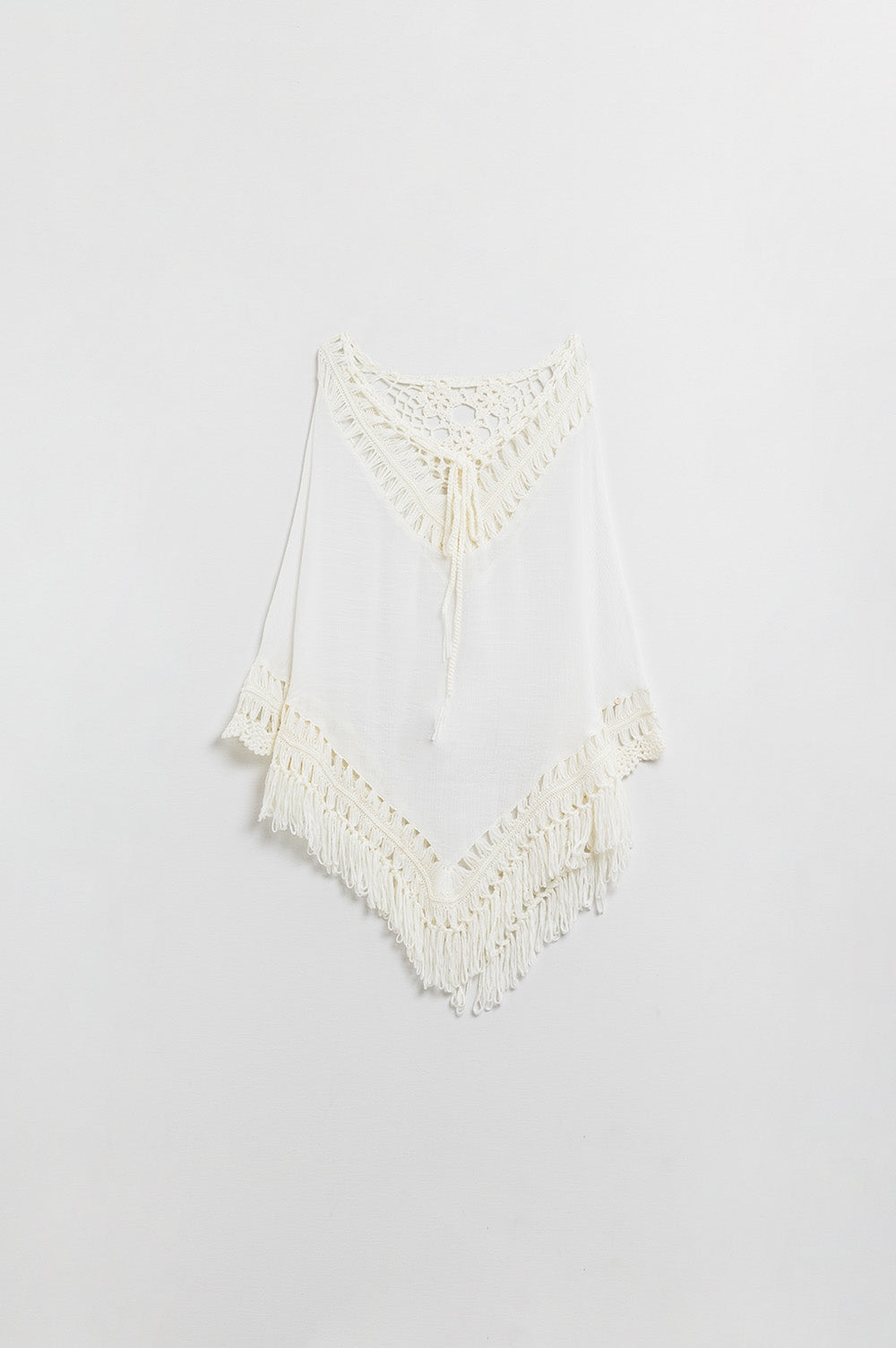 Q2 Poncho en crema