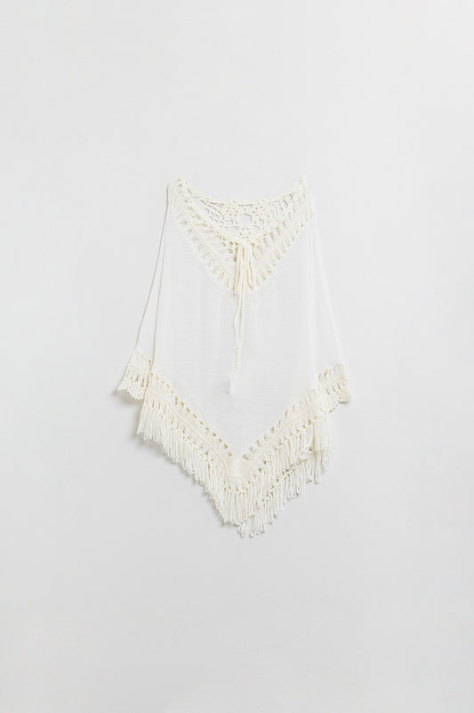 Q2 Poncho en crema