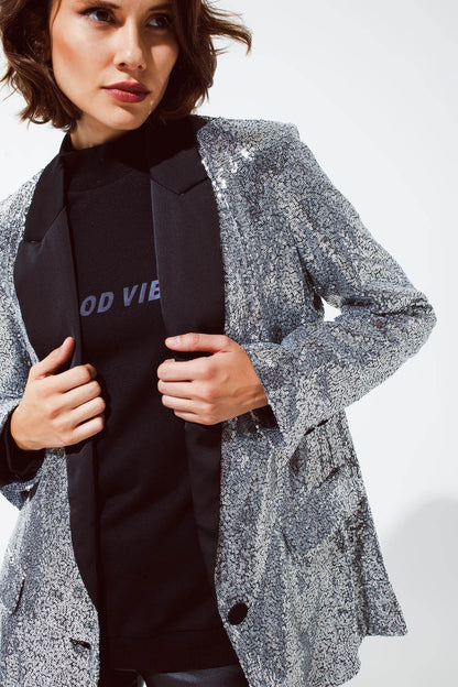 Smoquin Blazer de lentejuelas plateadas con solapas de raso negro