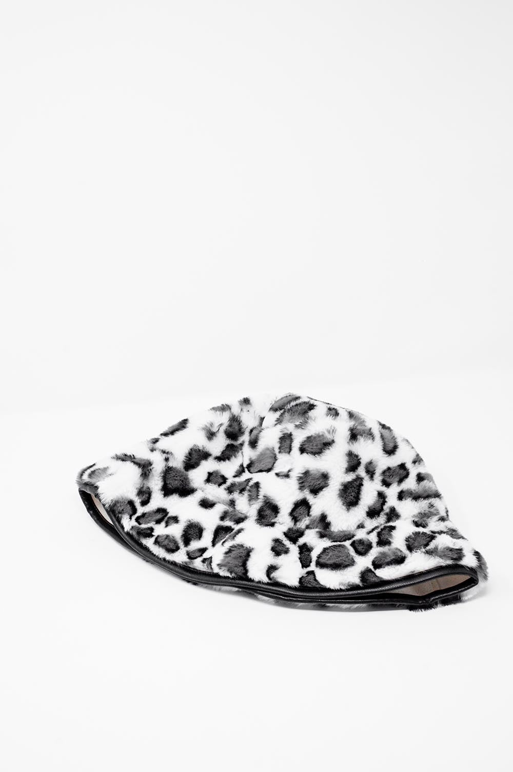 Sombrero de pescador con estampado animal en blanco