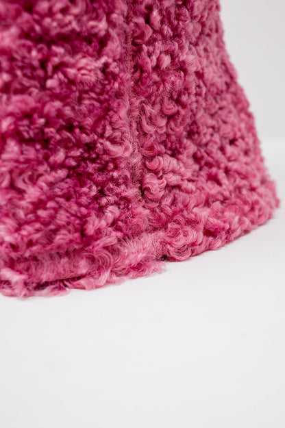 Sombrero de pescador fucsia de borreguito