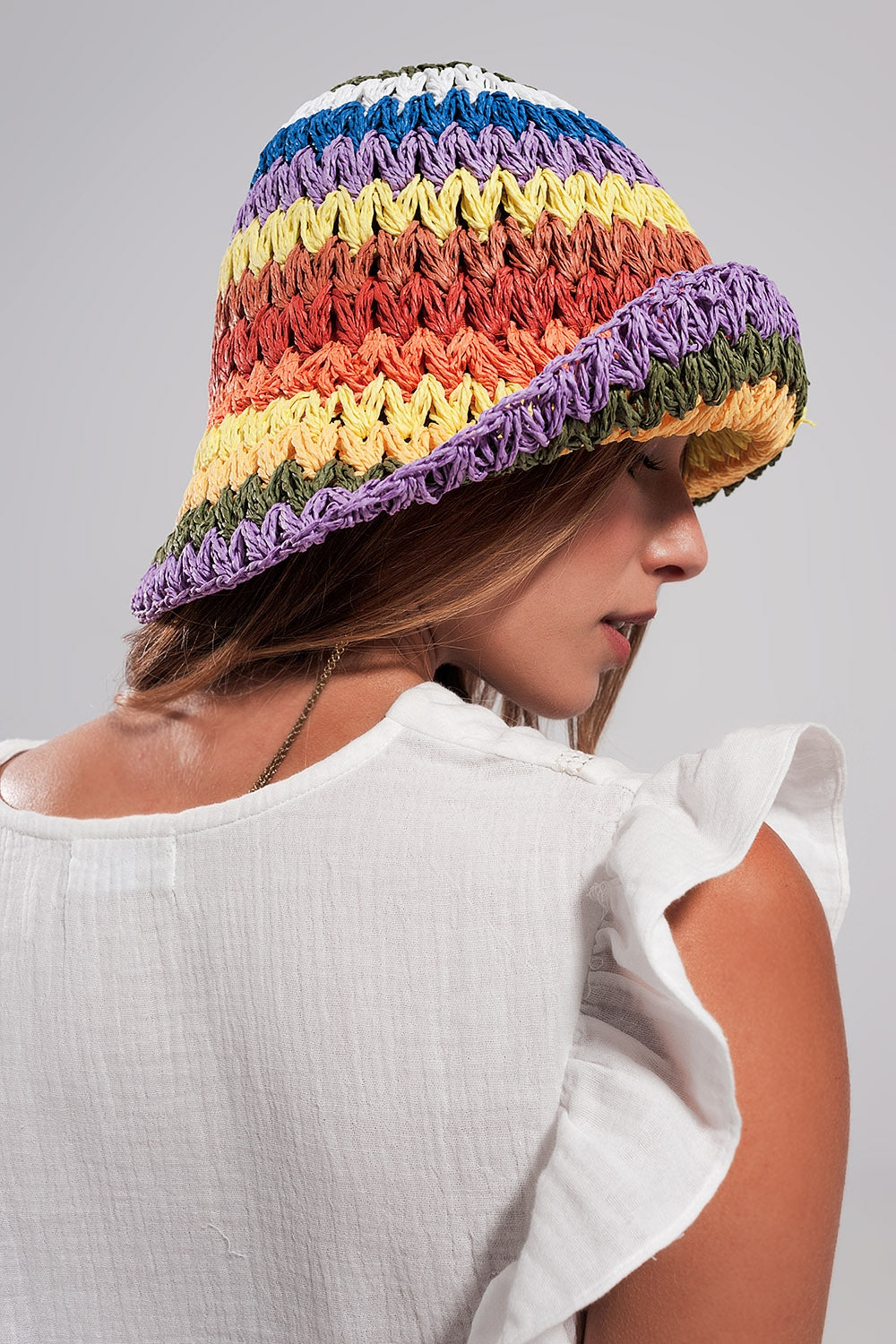 Sombrero de pescador multicolor de croché de paja