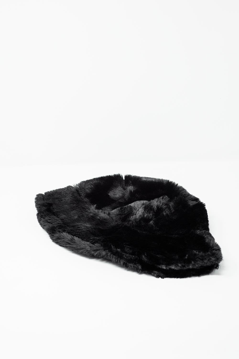 Sombrero reversible de pescador negro con forro de borreguito