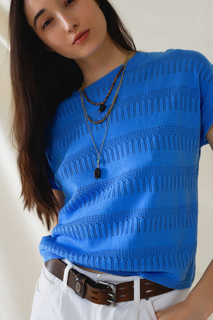 Sudadera En Azul Con Diseño De Encaje Y Mangas Cortas