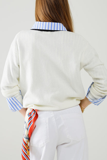 Suéter blanco con cuello en contraste y logo Love en el pecho.