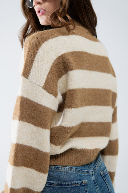 Suéter de cuello alto de rayas beige