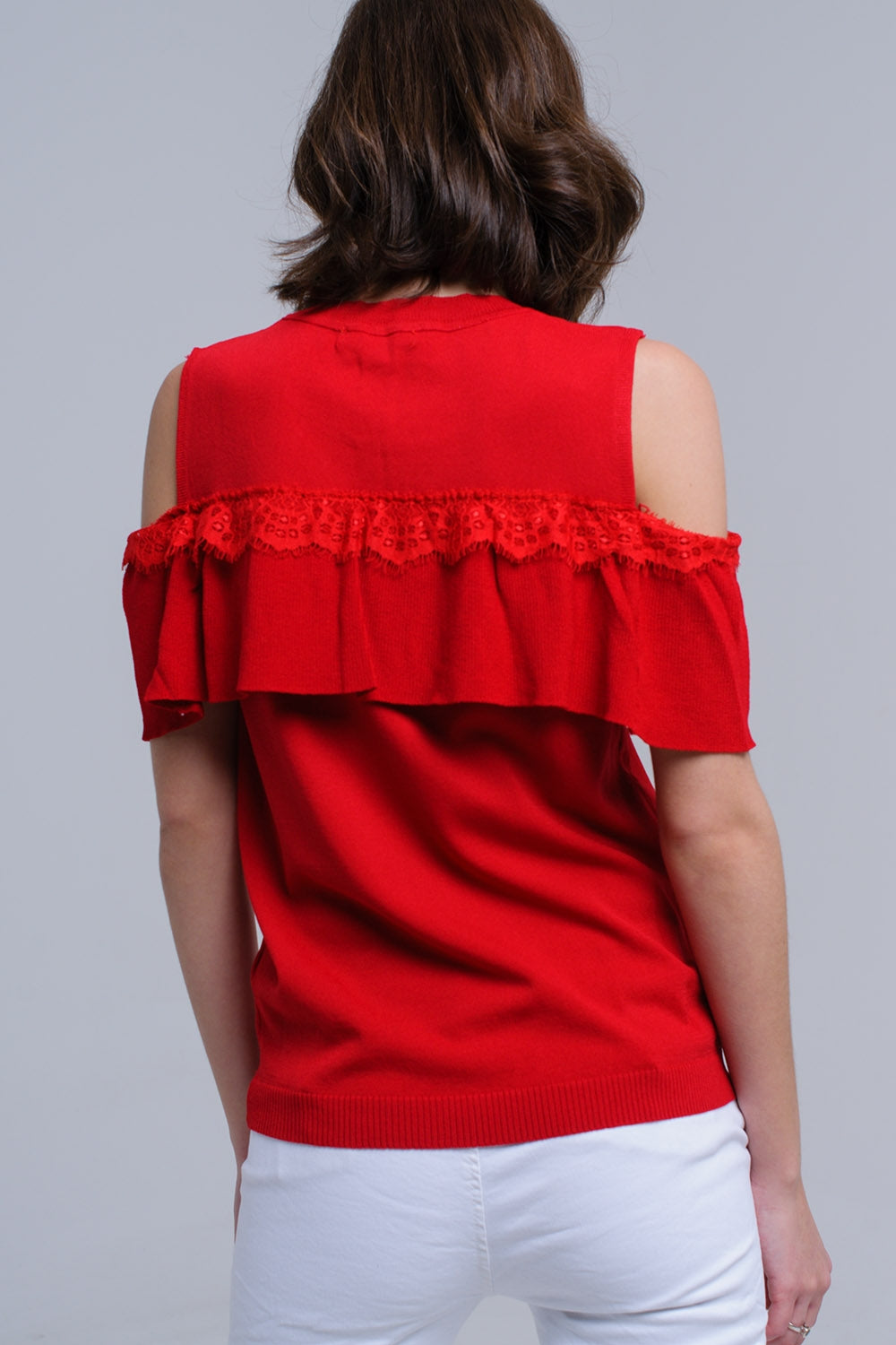 Suéter de hombro frío rojo con volante y encaje