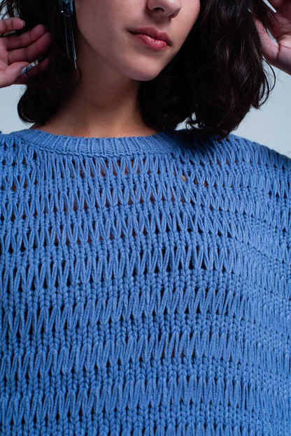 Suéter de punto en color azul cuello redondo