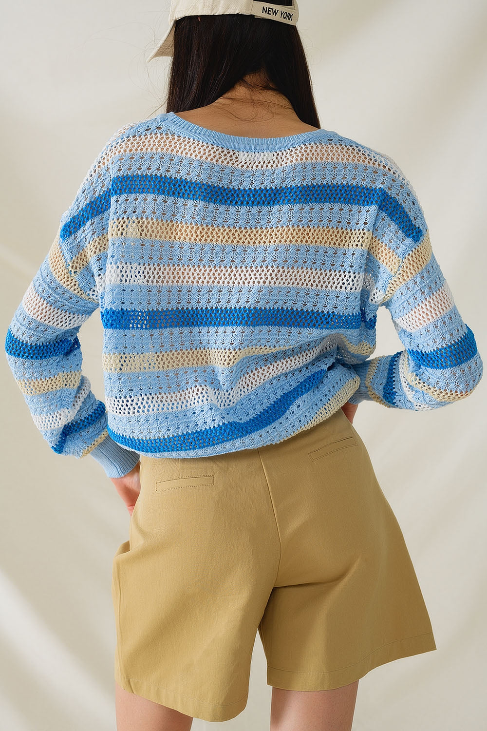 Suéter Multicolor Azul De Manga Larga Con Cuello Barco