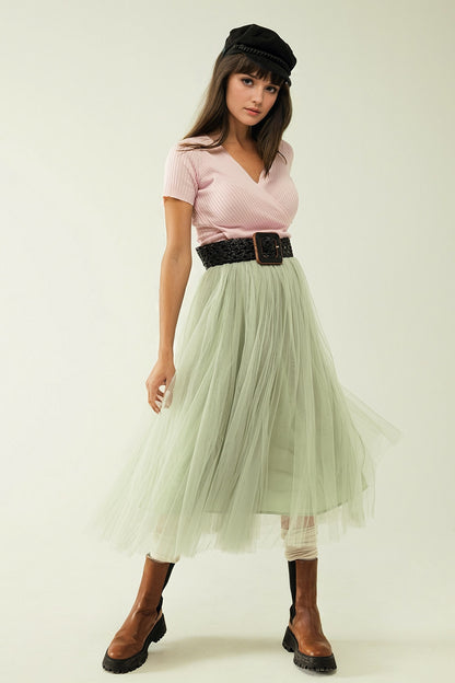 Sueter rosa con parte delantera cruzada y cuello en V