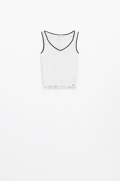 Top Blanco Sin Mangas Con Escote Crew Neckline Y Ribete Negro