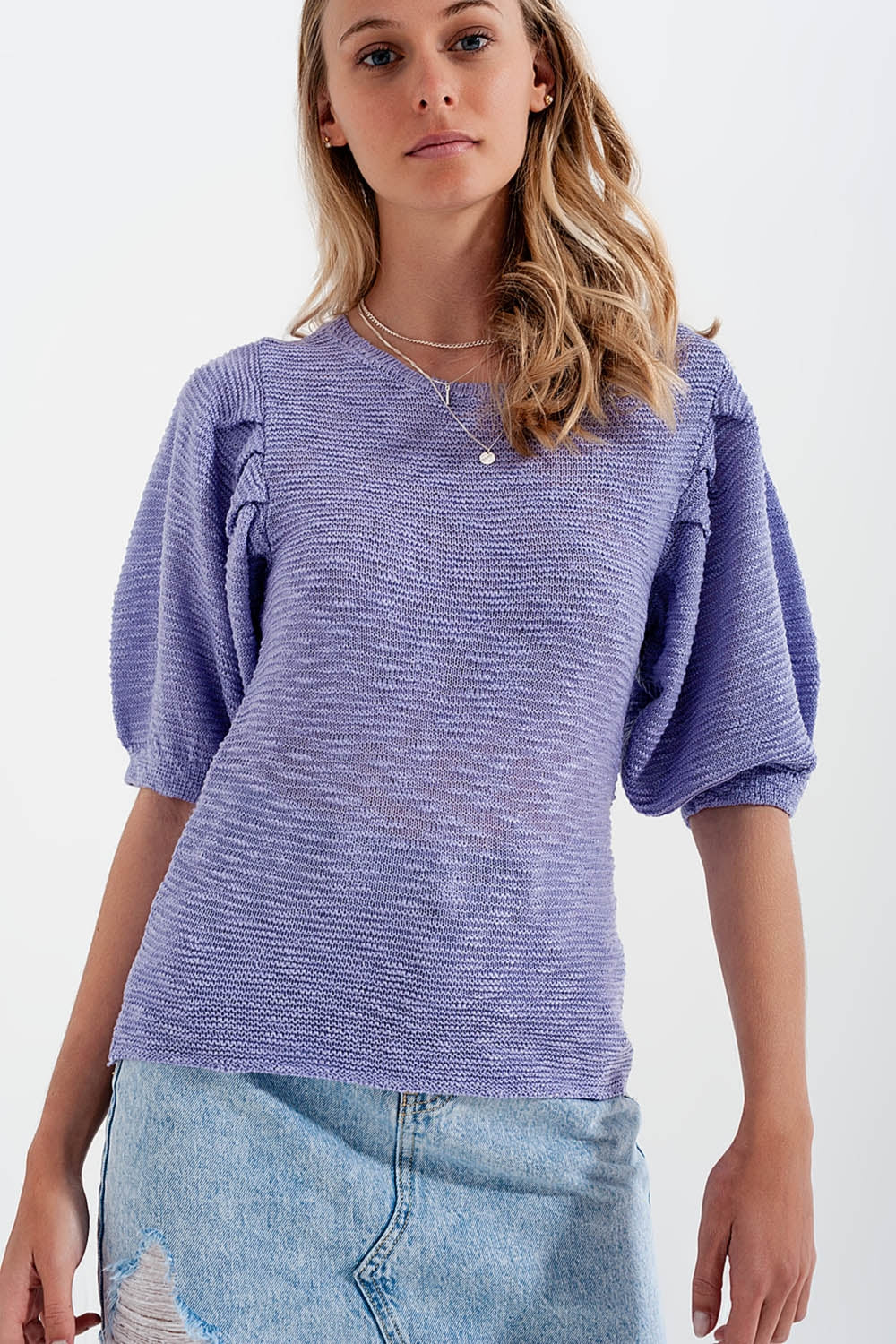 Top color violeta de punto con manga corta
