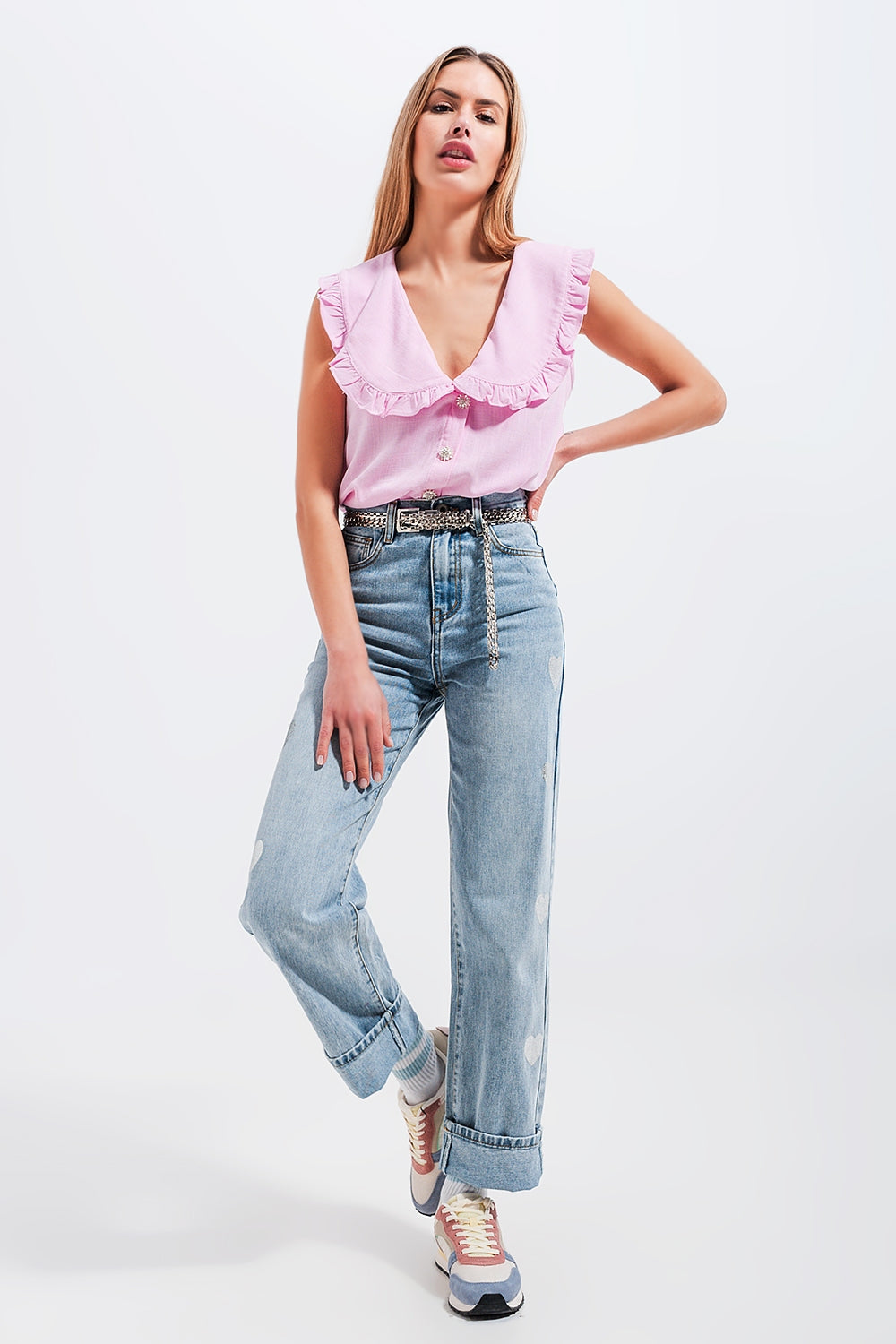 Top corto de corte amplio con cuello tipo babero rosa
