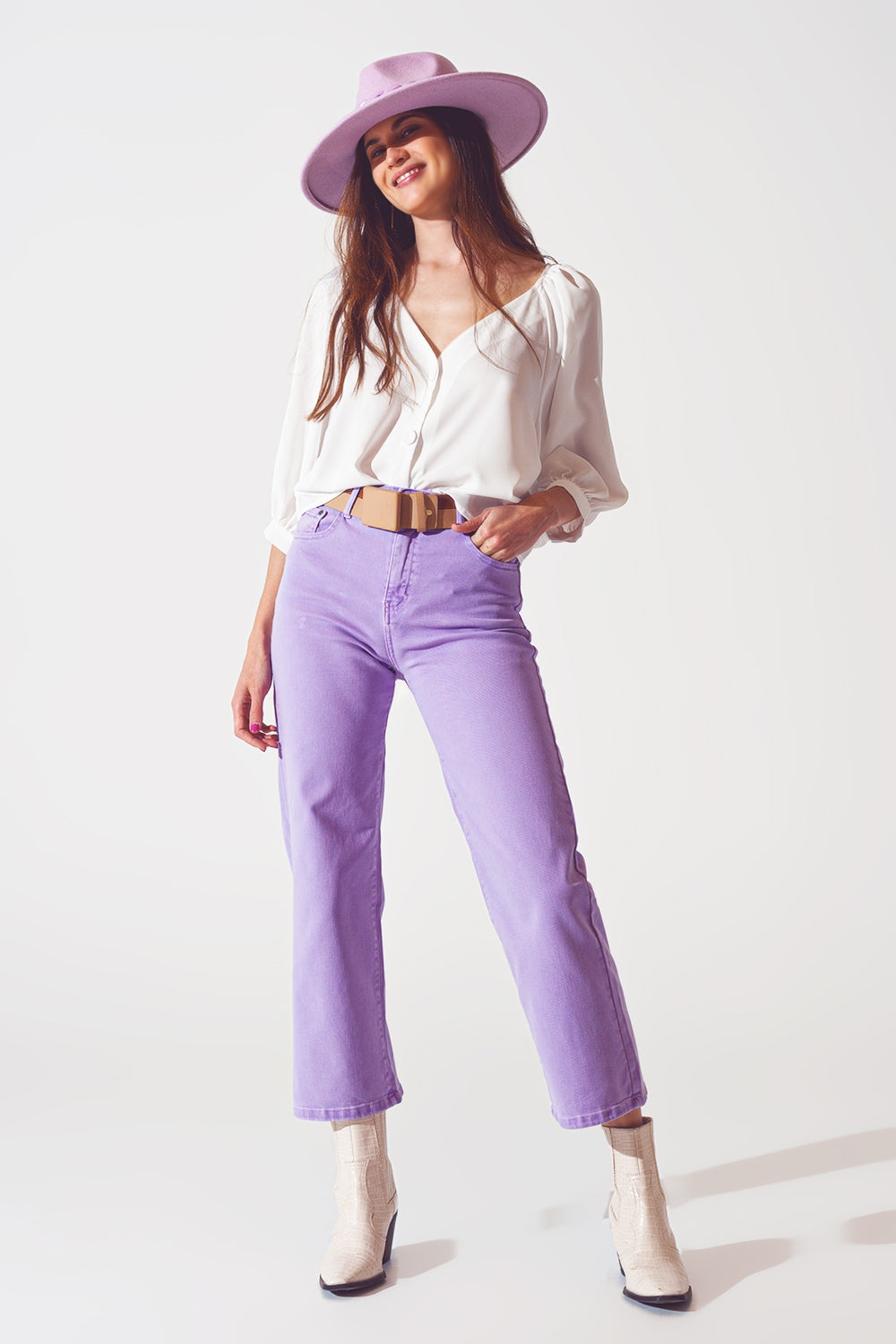 Vaquero morado de pernera ancha