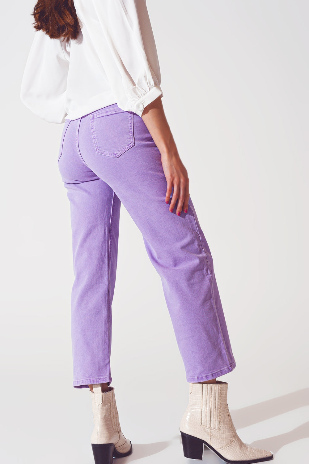 Vaquero morado de pernera ancha