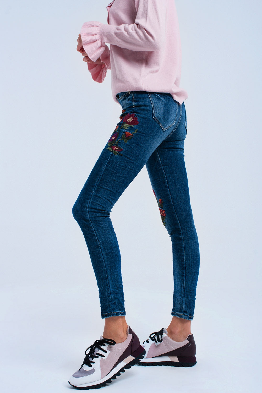 Vaquero skinny con flores