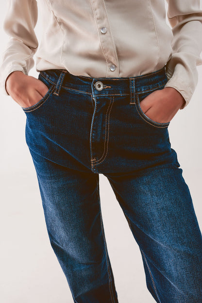 Vaqueros azules de pierna recta estilo años 90