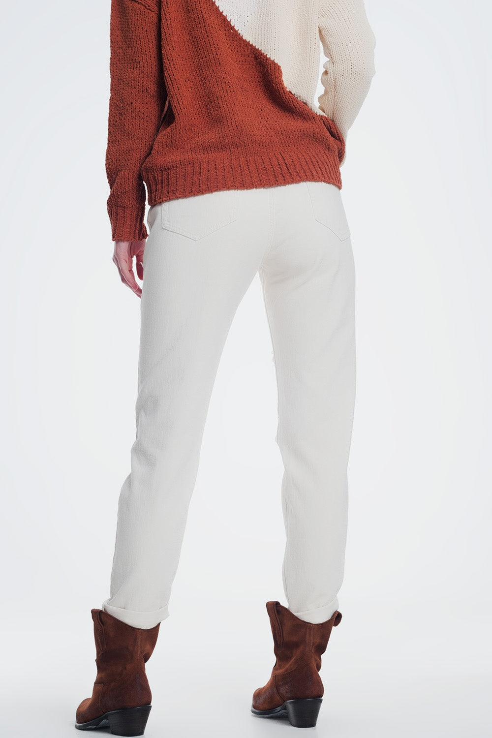 Vaqueros Boyfriend rasgados en beige
