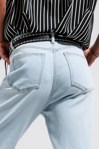 Vaqueros con lavado vintage claro de pernera recta y talle medio