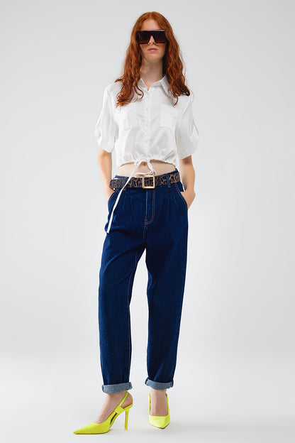 Vaqueros Mom azul raw con detalle de pinzas
