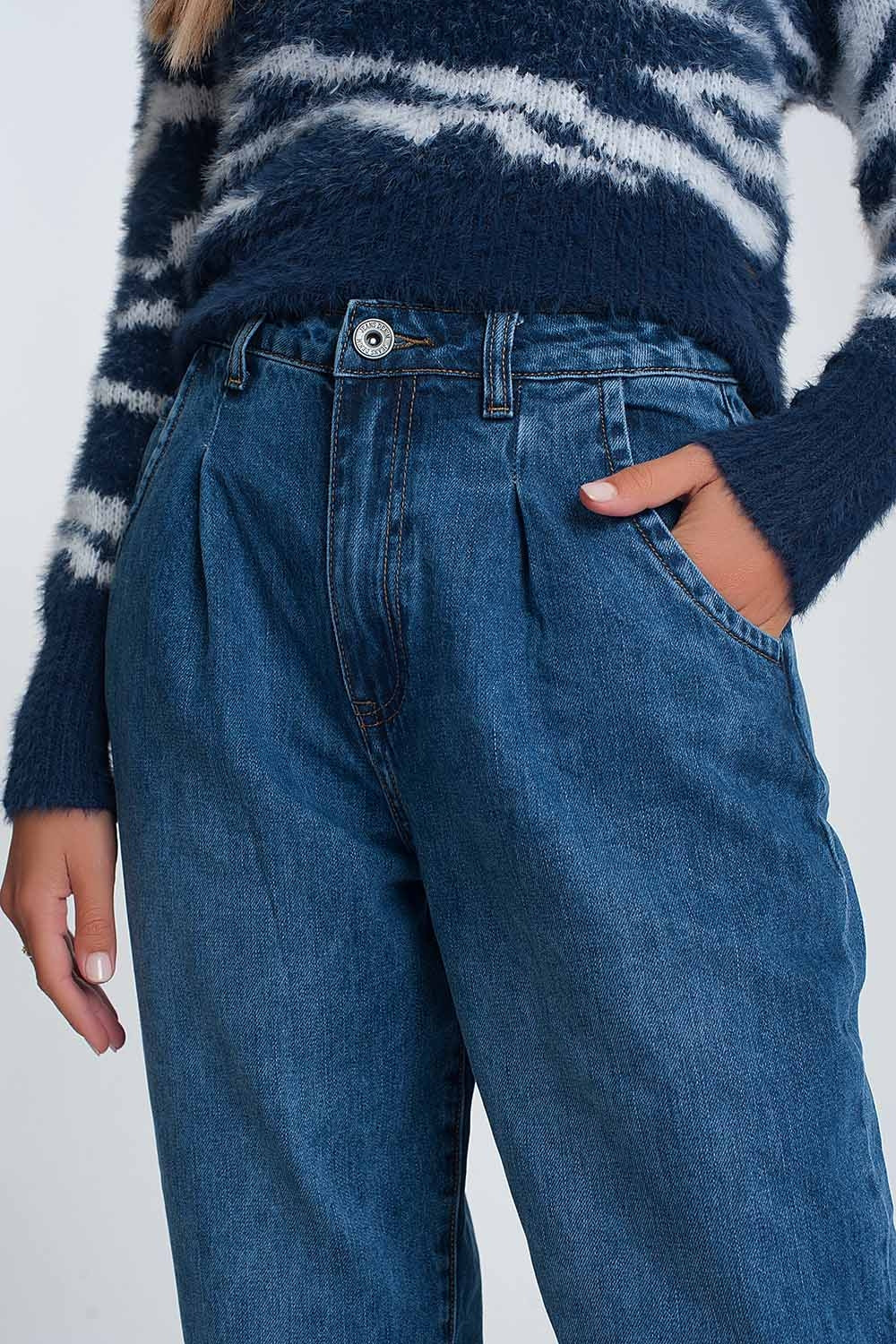 Vaqueros mom de talle alto con dos volantes en la cintura en azul lavado oscuro