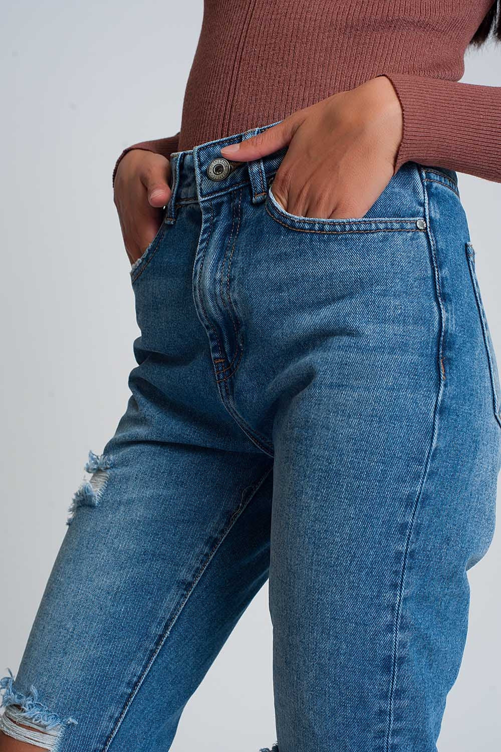 Vaqueros mom de talle alto con rodillas rotas en azul oscuro lavado