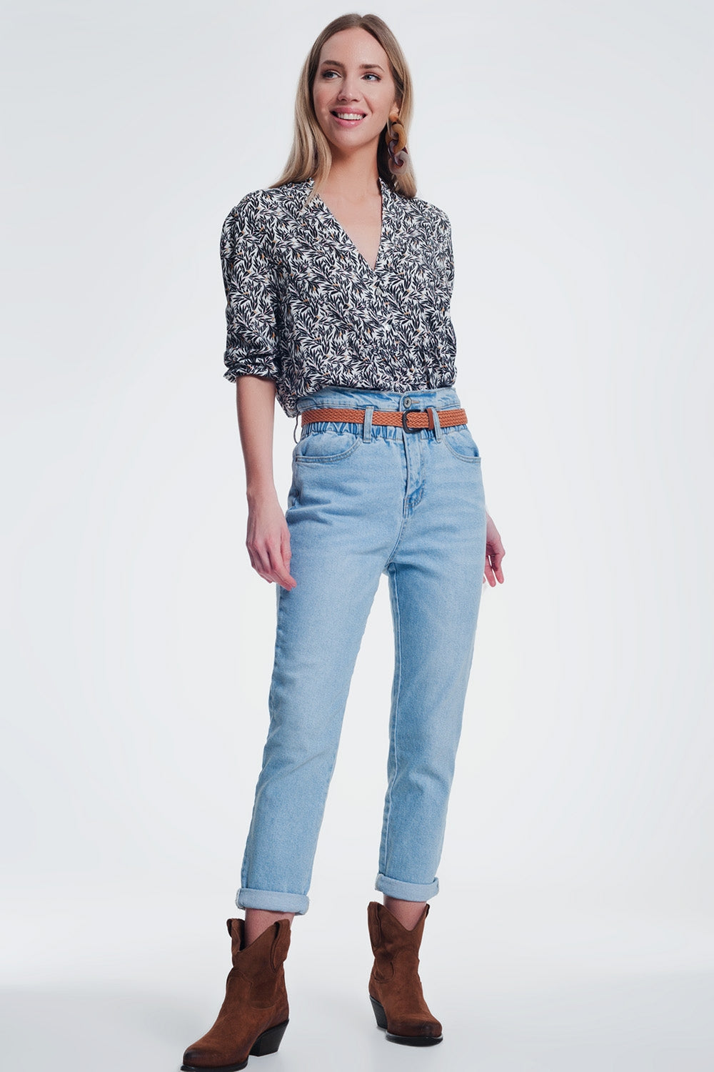 Vaqueros Mom slim de talle alto con diseño reciclado y lavado vintage medio