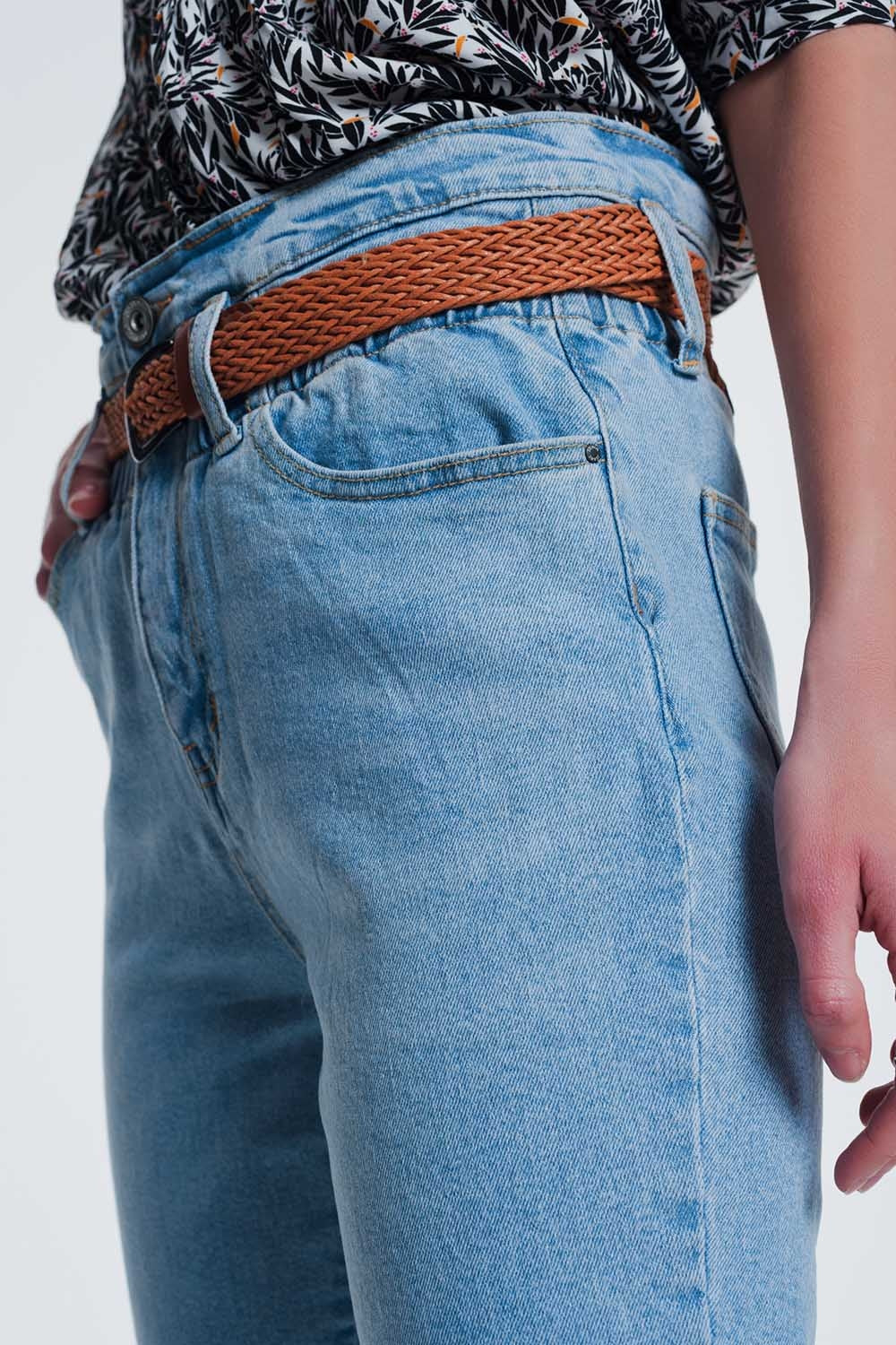Vaqueros Mom slim de talle alto con diseño reciclado y lavado vintage medio