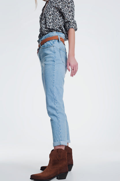 Vaqueros Mom slim de talle alto con diseño reciclado y lavado vintage medio