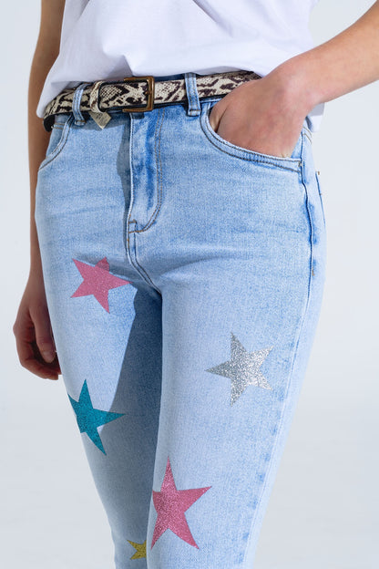 Vaqueros pitillo con estrellas en las piernas