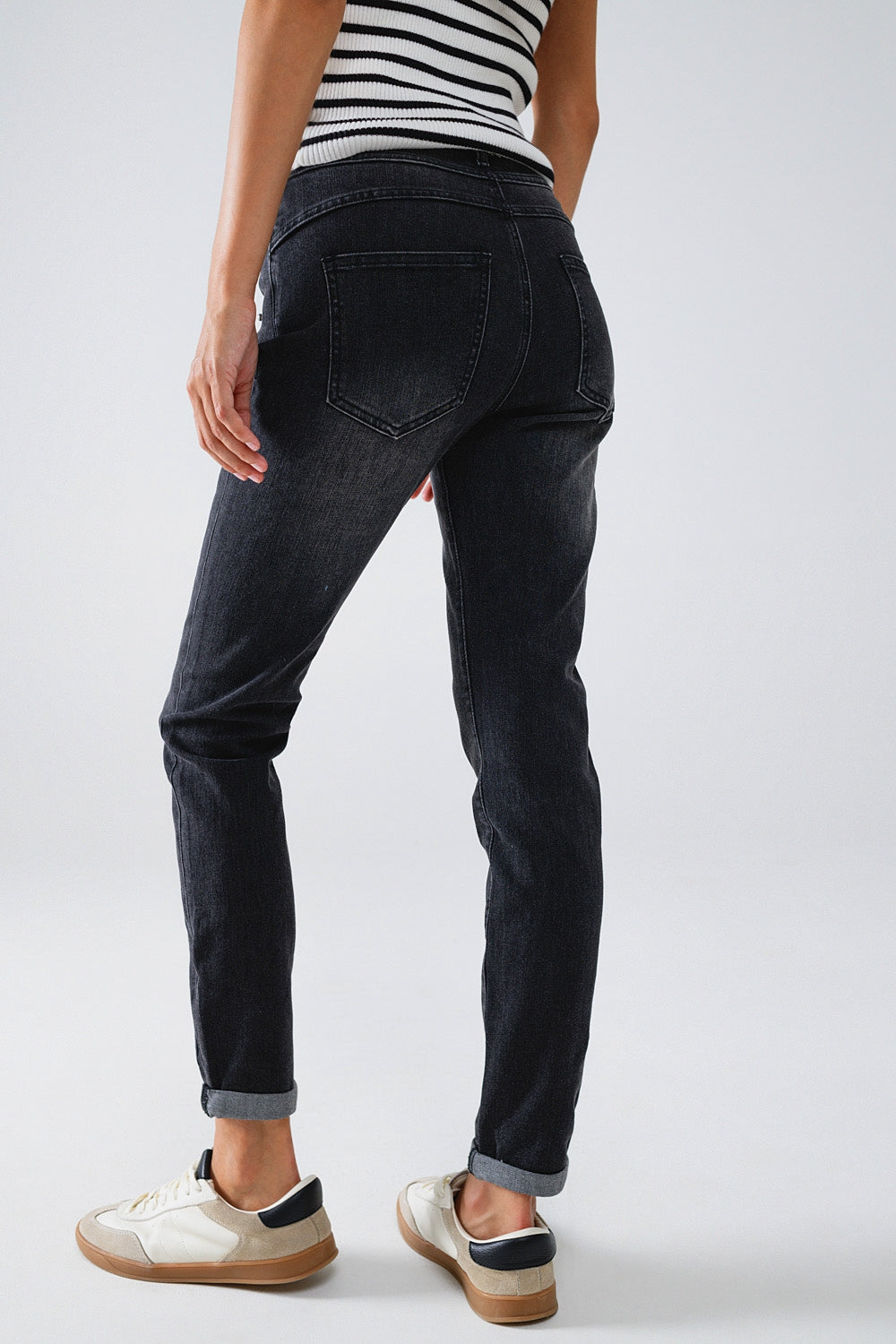Vaqueros pitillo negros con strass