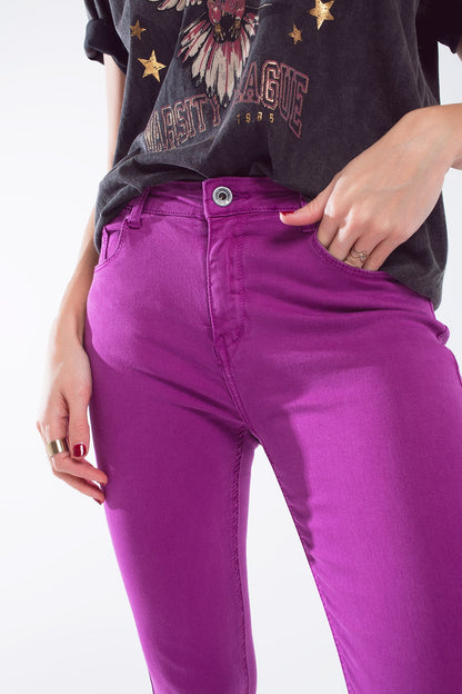 Vaqueros super ajustados tobilleros fucsia con suaves arrugas