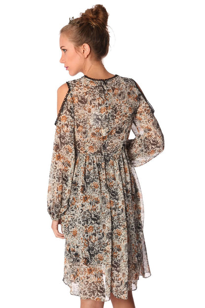Vestido a media pierna con estampado floral azul y aplicaciones de croché