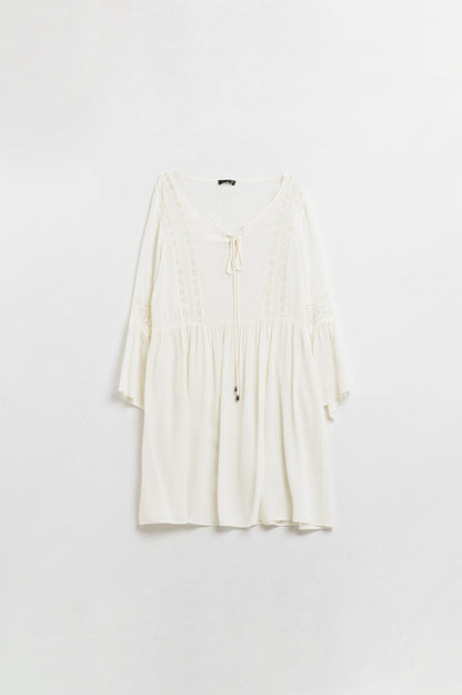 Q2 Vestido acampanado