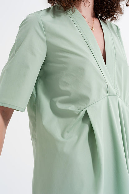 Vestido amplio corto en color verde a capas