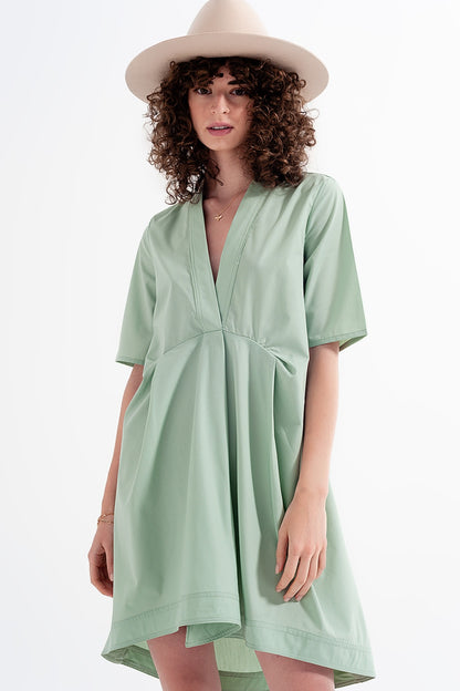 Vestido amplio corto en color verde a capas