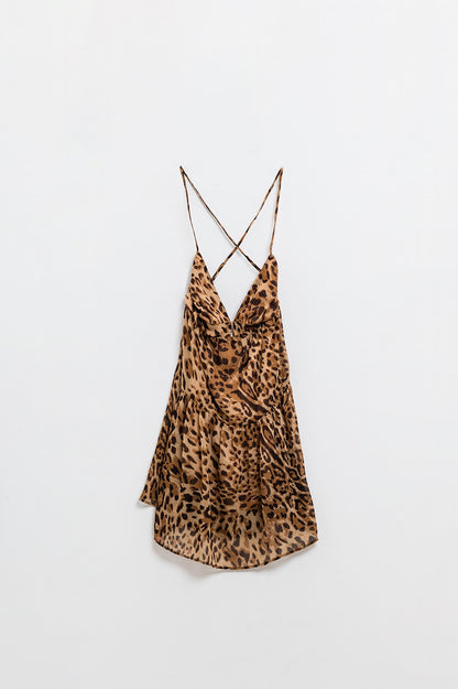 Vestido BabyDoll de gasa con espalda abierta y escote halter en estampado de leopardo