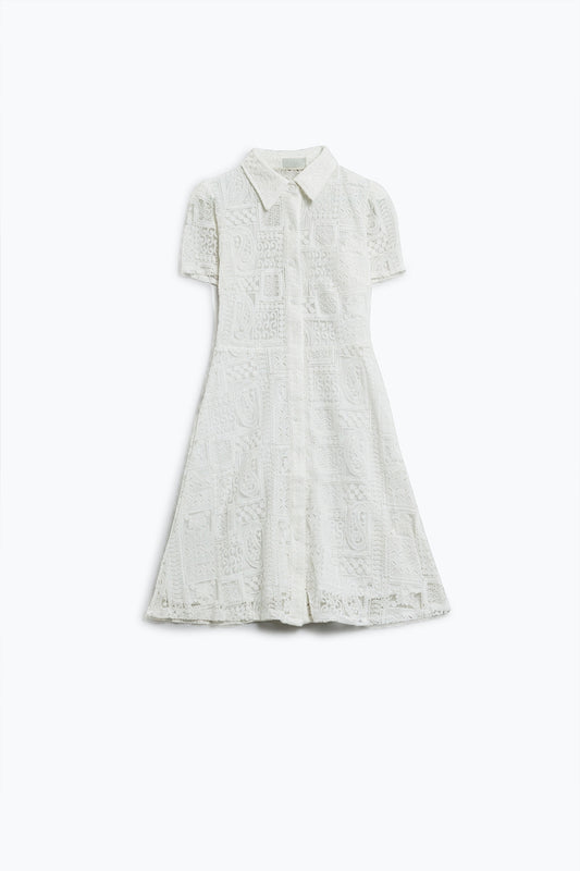 Q2 vestido blanco de crochet abotonado