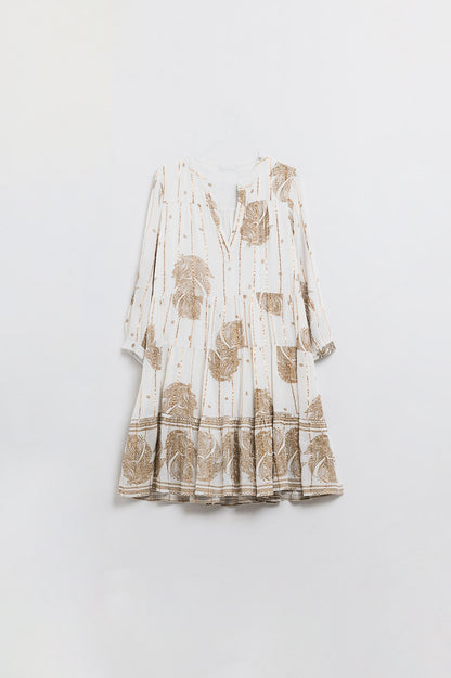 Vestido boho de manga larga con estampado de hojas y detalles de lúrex en blanco